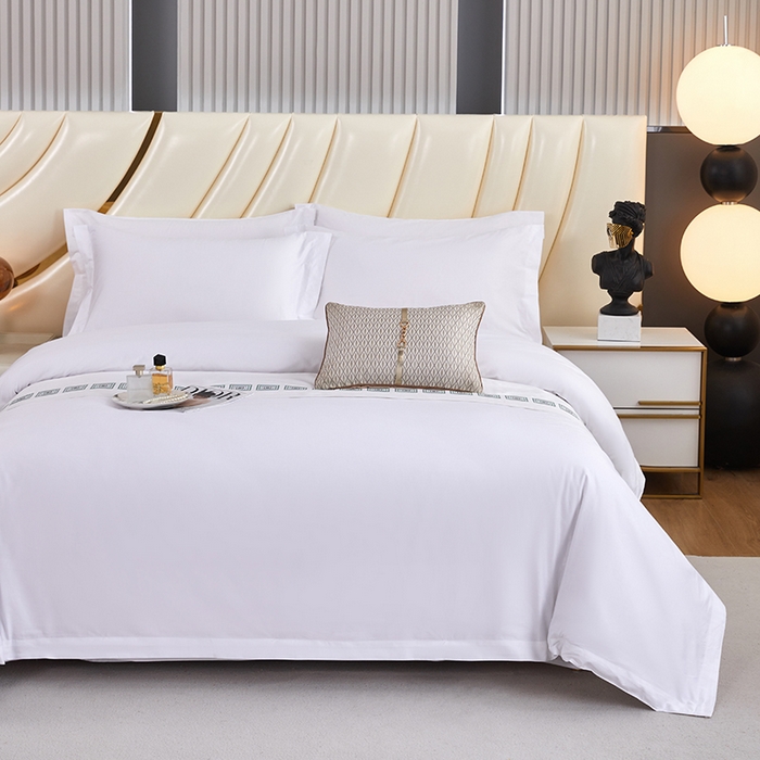 91家纺网 家纺一手货源 找家纺 中乾酒店布草工厂店 2024新款全棉贡缎纯白星级酒店标准亲肤四件套系列 40x40s