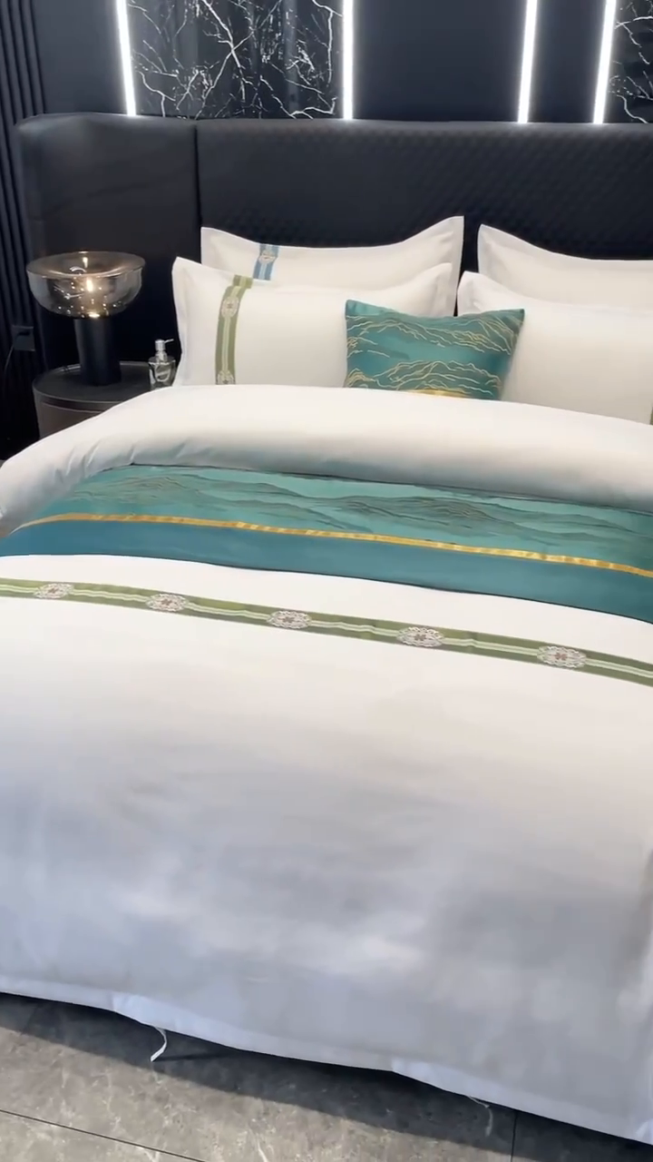 91家纺网 家纺一手货源 找家纺 中乾酒店布草工厂店 2024新款140克织带款酒店加厚磨毛四件套 翡翠鸿图