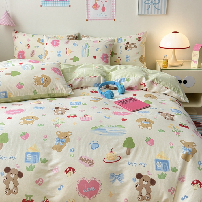 91家纺网 家纺一手货源 找家纺 曼之夏 2024新款全棉印花四件套 樱桃小狗