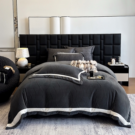 91家纺网 家纺一手货源 找家纺 若未家居 LOVEWE HOUSE 2025秋冬260克AB版双拼雕花全消光牛奶绒套件--布拉格 布拉格-爵士灰