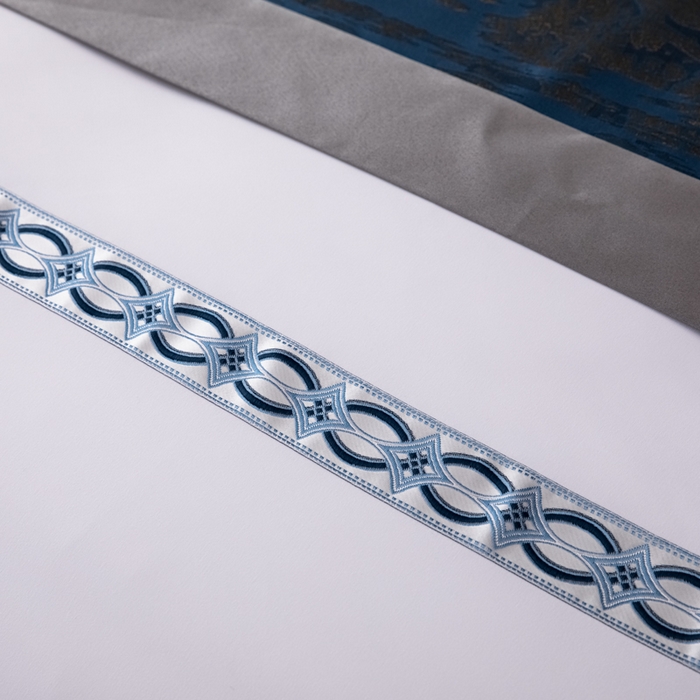 91家纺网 家纺一手货源 找家纺 中乾酒店布草工厂店 2024新款145g加厚加密款织带款酒店磨毛四件套 浮光跃金