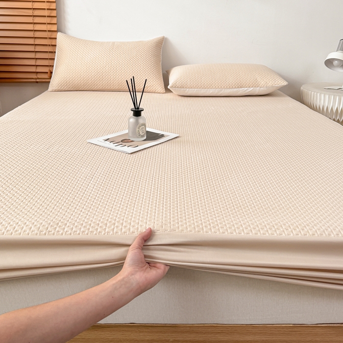 91家纺网 家纺一手货源 找家纺 小萌虎 2024新款华夫防水夹棉床笠 华夫-奶咖