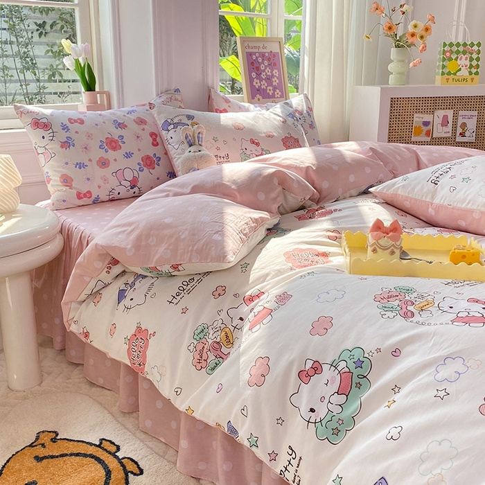 91家纺网 家纺一手货源 找家纺 玉元坊 2025年新款三丽鸥系列全棉纯棉简约基础款四件套三件套--凯蒂猫简约款式 甜心kt 简约款