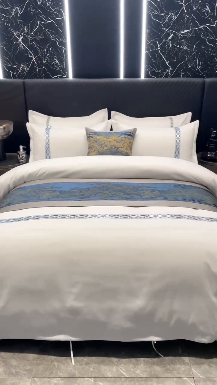 91家纺网 家纺一手货源 找家纺 中乾酒店布草工厂店 2024新款145g加厚加密款织带款酒店磨毛四件套 浮光跃金