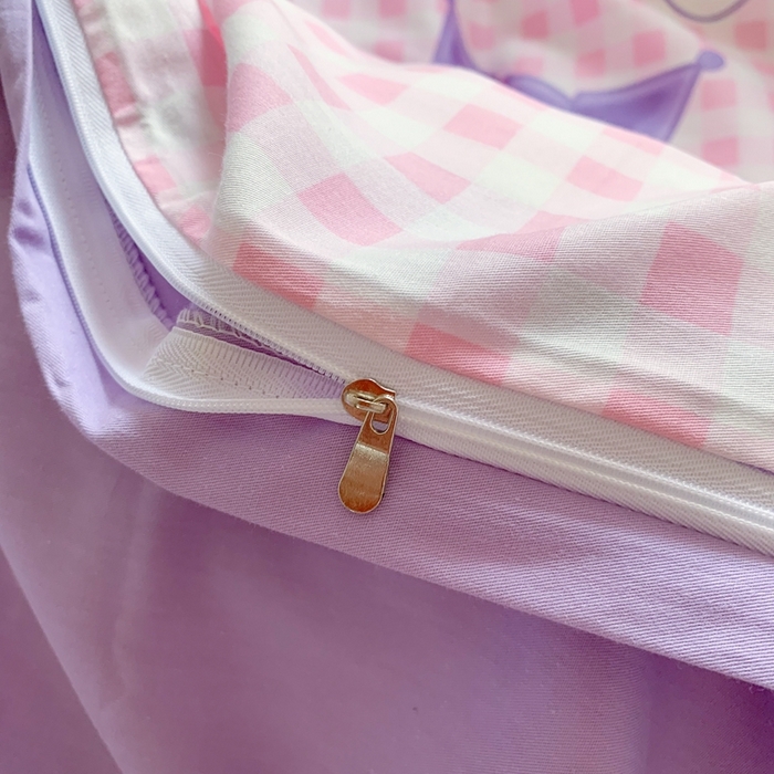 91家纺网 家纺一手货源 找家纺 玉元坊 2025年新款三丽鸥系列全棉纯棉简约基础款四件套三件套--库洛米简约款式 库洛米之心【简约款】