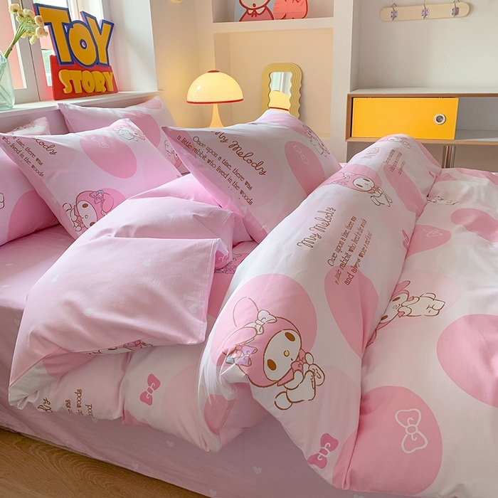 91家纺网 家纺一手货源 找家纺 玉元坊 2025年新款三丽鸥系列全棉纯棉简约基础款四件套三件套--美乐蒂简约款式 圈圈美乐蒂【简约款】