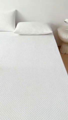 91家纺网 家纺一手货源 找家纺 小萌虎 2024新款华夫防水夹棉床笠 华夫-白