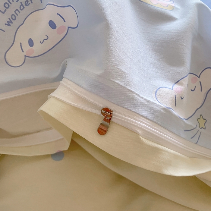 91家纺网 家纺一手货源 找家纺 玉元坊 2025年新款三丽鸥系列全棉纯棉简约基础款四件套三件套--大耳狗简约款式 云朵大耳狗【简约款】