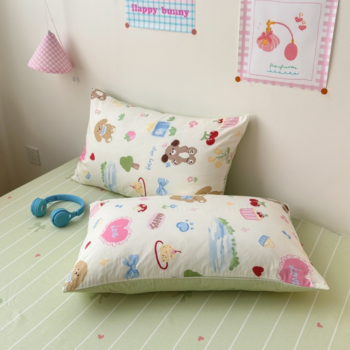 91家纺网 家纺一手货源 找家纺 曼之夏 2024新款全棉印花四件套 樱桃小狗