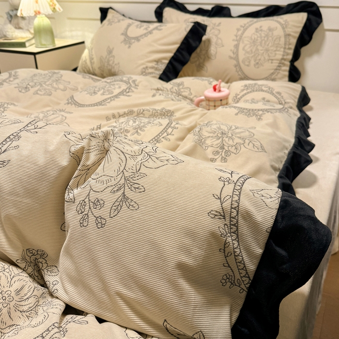 91家纺网 家纺一手货源 找家纺 宅家居 2025新款轻法式小香风灯芯绒四件套提花立体韩版花边牛奶绒三件套-实拍风 镜花