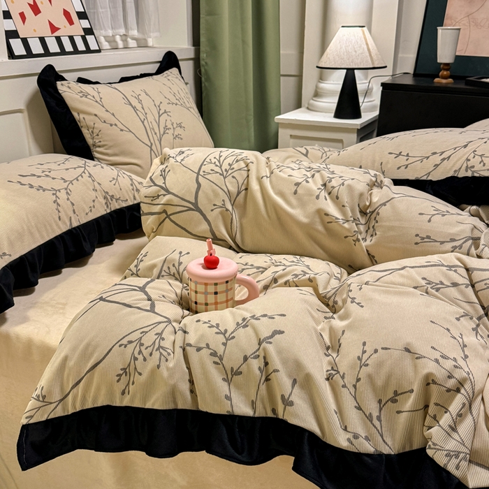 91家纺网 家纺一手货源 找家纺 宅家居 2025新款轻法式小香风灯芯绒四件套提花立体韩版花边牛奶绒三件套-实拍风 花枝