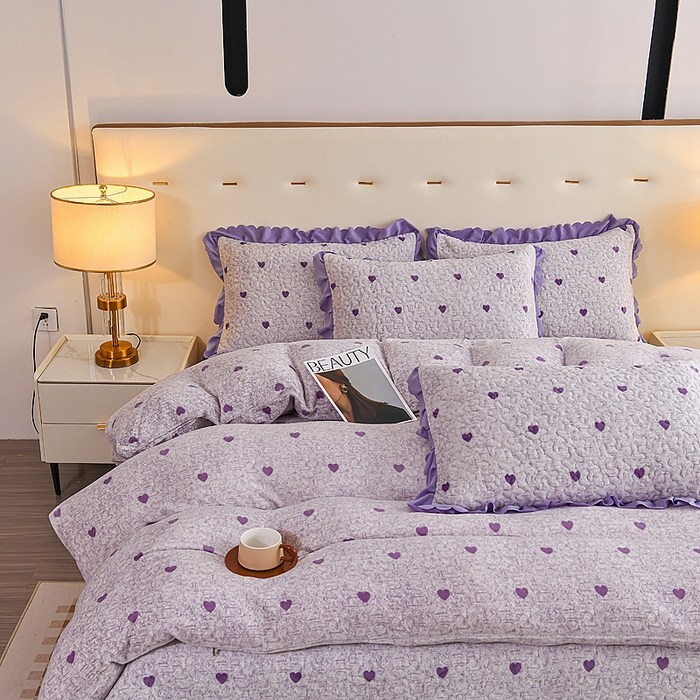 91家纺网 家纺一手货源 找家纺 （买家秀 爆款不断货）A类母婴级双层蕾丝花边床裙床盖三件套牛奶绒床盖三件套萱花绒床护垫牛奶绒床褥卡通 花边-爱心紫