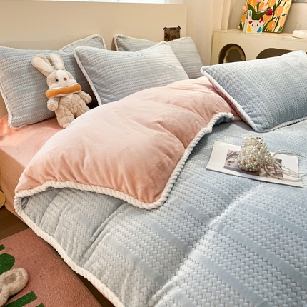 91家纺网 家纺一手货源 找家纺 （总）（买家秀 爆款不断货）A类母婴级6D提花牛奶绒四件套提花绒珊瑚绒四件套雪花绒四件套纯色牛奶绒四件套花