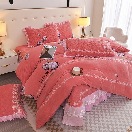 91家纺网 家纺一手货源 找家纺 （总）（买家秀 爆款不断货）A类母婴级双层蕾丝花边床裙床盖三件套牛奶绒床盖三件套萱花绒床护垫牛奶绒床褥卡通