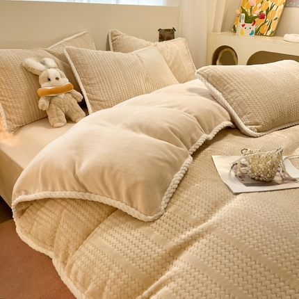 91家纺网 家纺一手货源 找家纺 （买家秀 爆款不断货）A类母婴级6D提花牛奶绒四件套提花绒珊瑚绒四件套雪花绒四件套纯色牛奶绒四件套花 提花-米杏