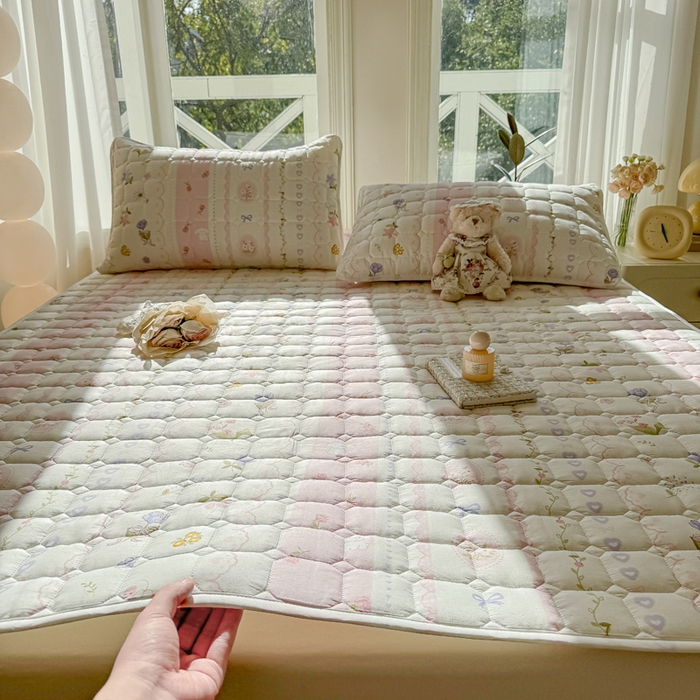 91家纺网 家纺一手货源 找家纺 萌飞 2024新款全棉棉花床垫 花朵兔兔