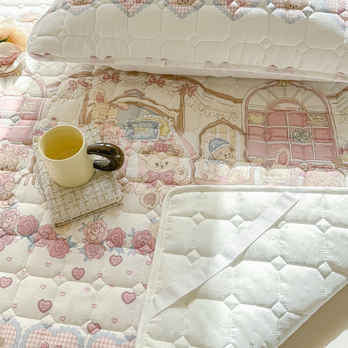 91家纺网 家纺一手货源 找家纺 萌飞 2024新款全棉棉花床垫 爱心萝莉熊