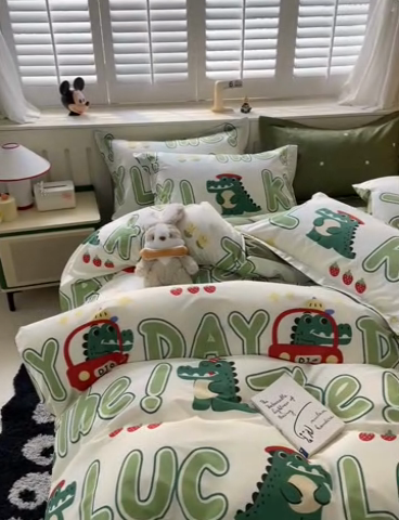 91家纺网 家纺一手货源 找家纺 A类母婴级卡通花卉儿童纯棉全棉四件套全棉纯棉全棉四件套百分百纯棉全棉四件套 小鳄鱼日记