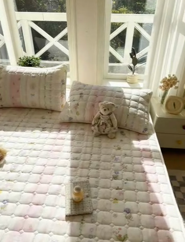 91家纺网 家纺一手货源 找家纺 萌飞 2024新款全棉棉花床垫 花朵兔兔