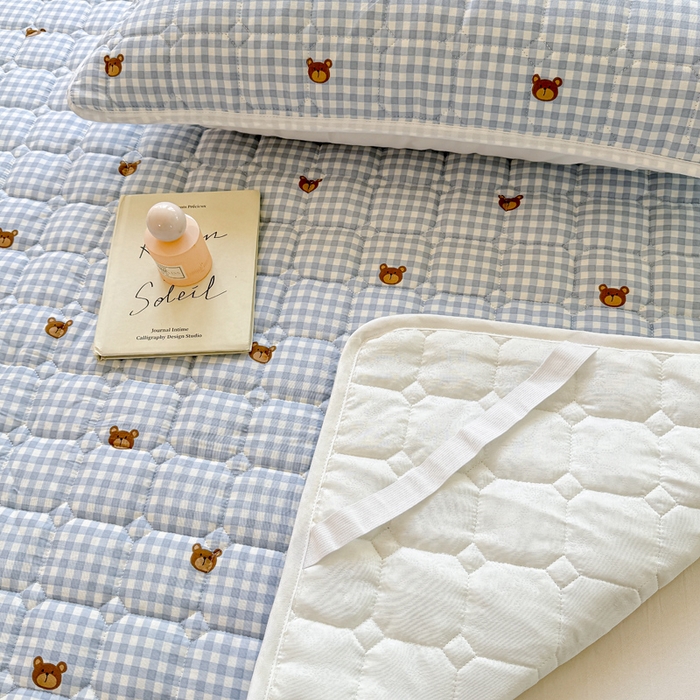 91家纺网 家纺一手货源 找家纺 萌飞 2024新款全棉棉花床垫 格子熊仔-蓝