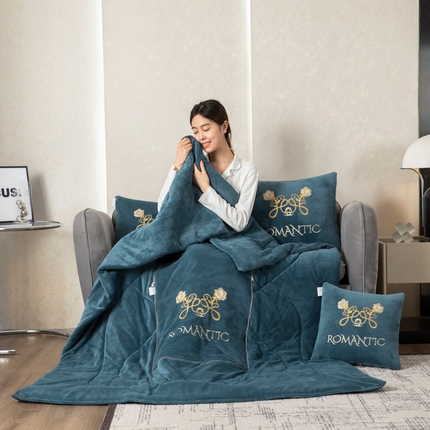 雷人家纺 2023新款富贵花开牛奶绒刺绣多功能抱枕被 富贵花开-深蓝