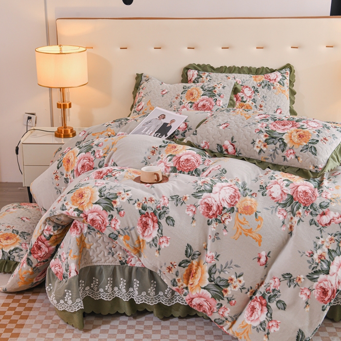 91家纺网 家纺一手货源 找家纺 （买家秀 爆款不断货）A类母婴级双层蕾丝花边床裙床盖三件套牛奶绒床盖三件套萱花绒床护垫牛奶绒床褥卡通 花边-繁花似锦