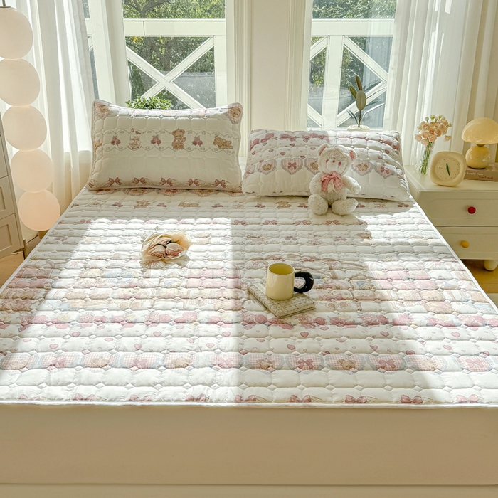 91家纺网 家纺一手货源 找家纺 萌飞 2024新款全棉棉花床垫 爱心萝莉熊