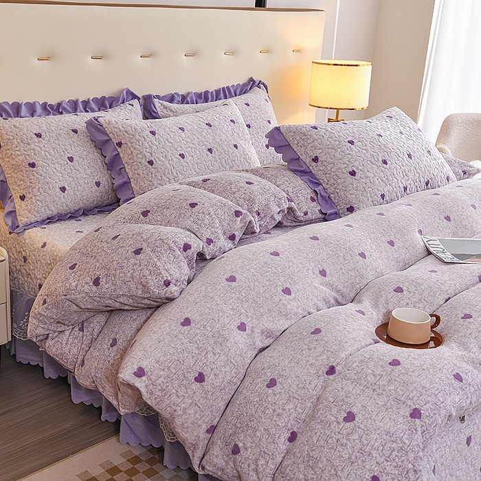 91家纺网 家纺一手货源 找家纺 （买家秀 爆款不断货）A类母婴级双层蕾丝花边床裙床盖三件套牛奶绒床盖三件套萱花绒床护垫牛奶绒床褥卡通 花边-爱心紫