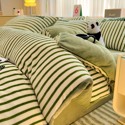 91家纺网 家纺一手货源 找家纺 （总）（买家秀  爆款不断货）A类母婴级牛奶绒刺绣四件套珊瑚绒雪花绒四件套刺绣贴布绣牛奶绒绣花毛巾绣四件套