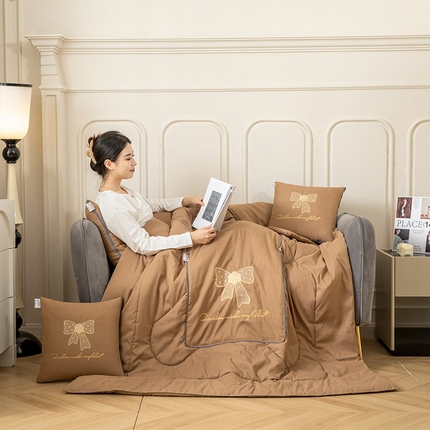 雷人家纺 2023新款同心结系列刺绣多功能抱枕被 同心结-橄榄咖