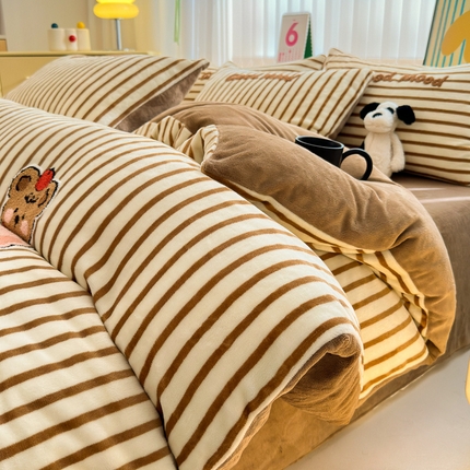 91家纺网 家纺一手货源 找家纺 （总）（买家秀  爆款不断货）A类母婴级牛奶绒刺绣四件套珊瑚绒雪花绒四件套刺绣贴布绣牛奶绒绣花毛巾绣四件套