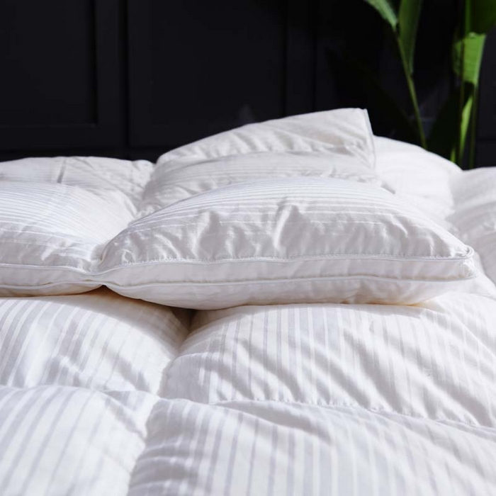 91家纺网 家纺一手货源 找家纺 御眠纺羽绒被壳 2025新款全棉贡缎条纹羽绒被壳-条纹 白色