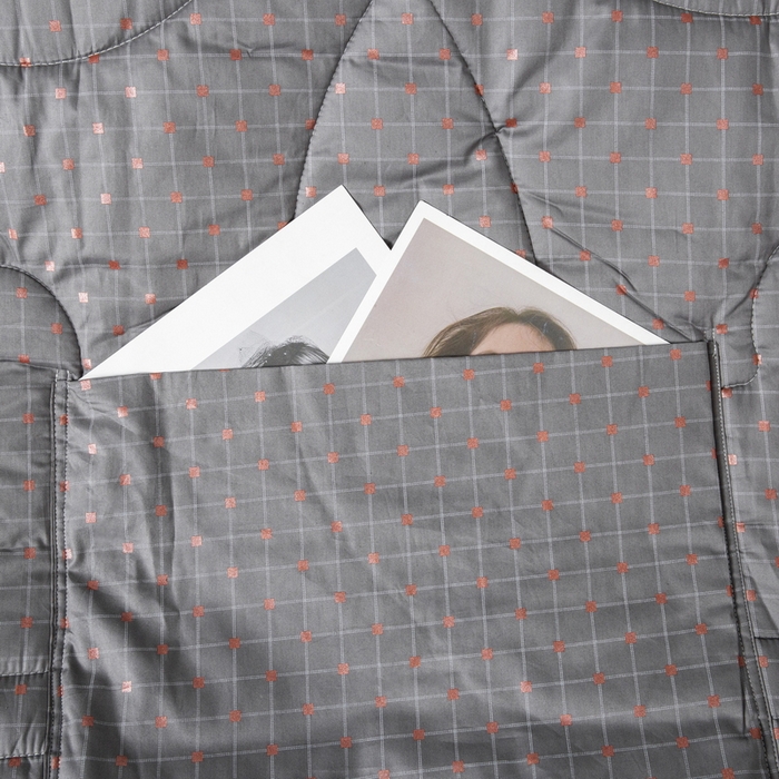 91家纺网 家纺一手货源 找家纺 （总）雷人家纺 2022新款全棉13376彩印印花烫金抱枕被