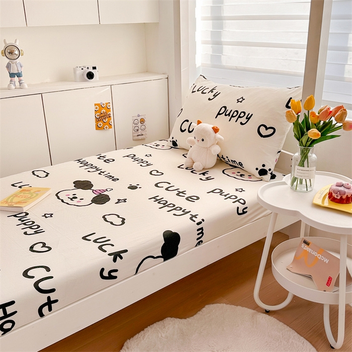 91家纺网 家纺一手货源 找家纺 多品家纺 2025新款超柔水洗棉ins风学生宿舍单品床笠 字母家园