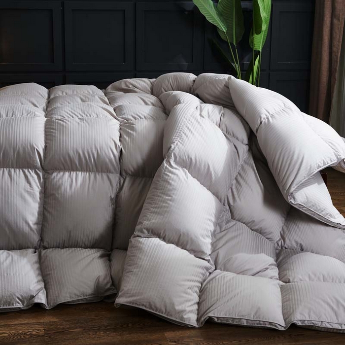 91家纺网 家纺一手货源 找家纺 御眠纺羽绒被壳 2025新款全棉贡缎条纹羽绒被壳-条纹 灰色