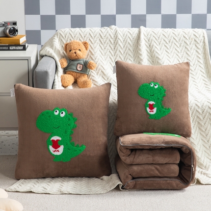 91家纺网 家纺一手货源 找家纺 （总）雷人家纺 2022新款牛奶绒卡通毛巾绣加厚抱枕被