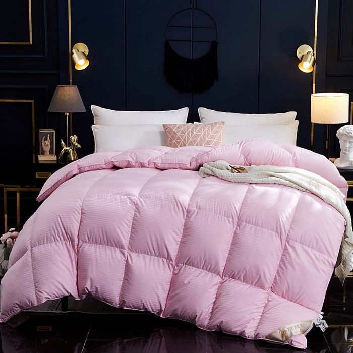 91家纺网 家纺一手货源 找家纺 静若居羽绒被壳 2025新款全棉贡缎条纹羽绒被壳-条纹 粉色