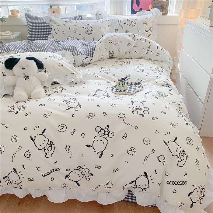 91家纺网 家纺一手货源 找家纺 玉元坊 2025新款三丽鸥系列白花边被套纯棉全棉床裙三件套四件套-帕恰狗白花边款式 花边款-线条帕恰狗