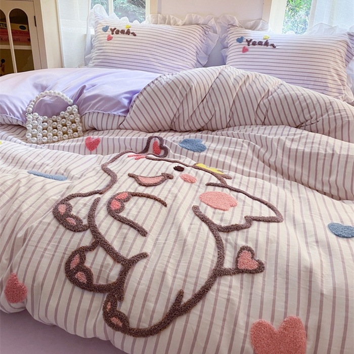 91家纺网 家纺一手货源 找家纺 泉欣家纺 2025新品韩系网红水洗棉卡通毛巾绣花小象考拉系列四件套（专版花型） 萌小象风铃紫