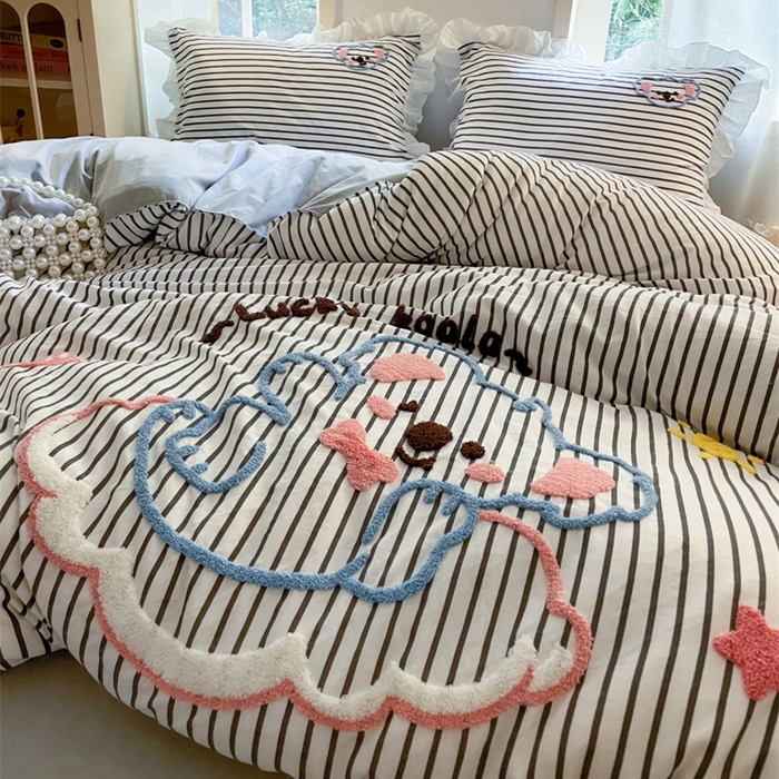 91家纺网 家纺一手货源 找家纺 泉欣家纺 2025新品韩系网红水洗棉卡通毛巾绣花小象考拉系列四件套（专版花型） 云朵考拉高级灰