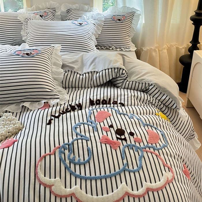 91家纺网 家纺一手货源 找家纺 泉欣家纺 2025新品韩系网红水洗棉卡通毛巾绣花小象考拉系列四件套（专版花型） 云朵考拉高级灰