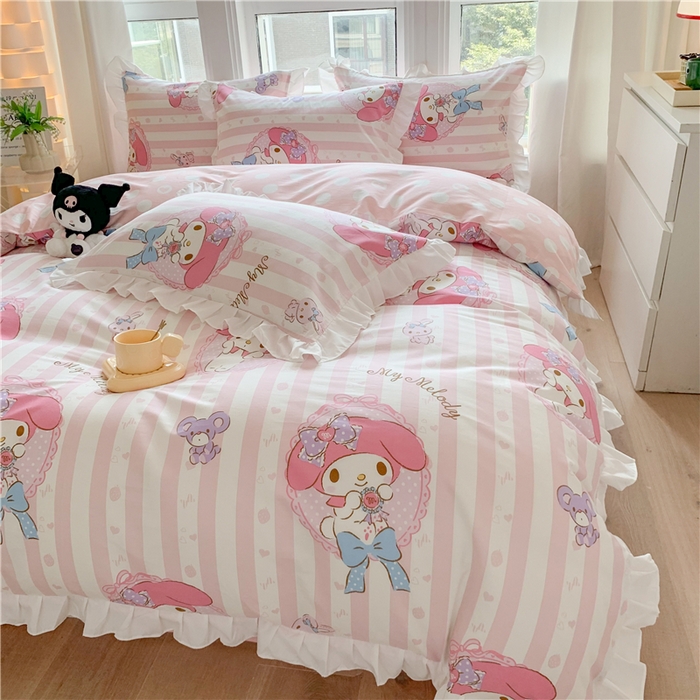 91家纺网 家纺一手货源 找家纺 玉元坊 2025新款三丽鸥系列白花边被套纯棉全棉床裙三件套四件套-美乐蒂白花边款式 甜甜美乐蒂【花边款】