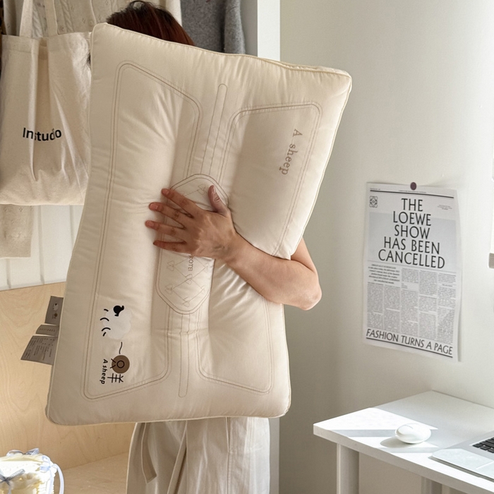 91家纺网 家纺一手货源 找家纺 （总）伟邦枕芯 2025新款一只羊羊绒蛋白护颈枕枕头枕芯