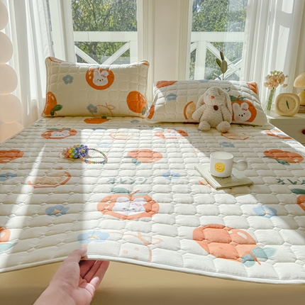 （买家秀 爆款花型 长期不断货）新款全棉棉花床垫床护垫三件套 密桔兔