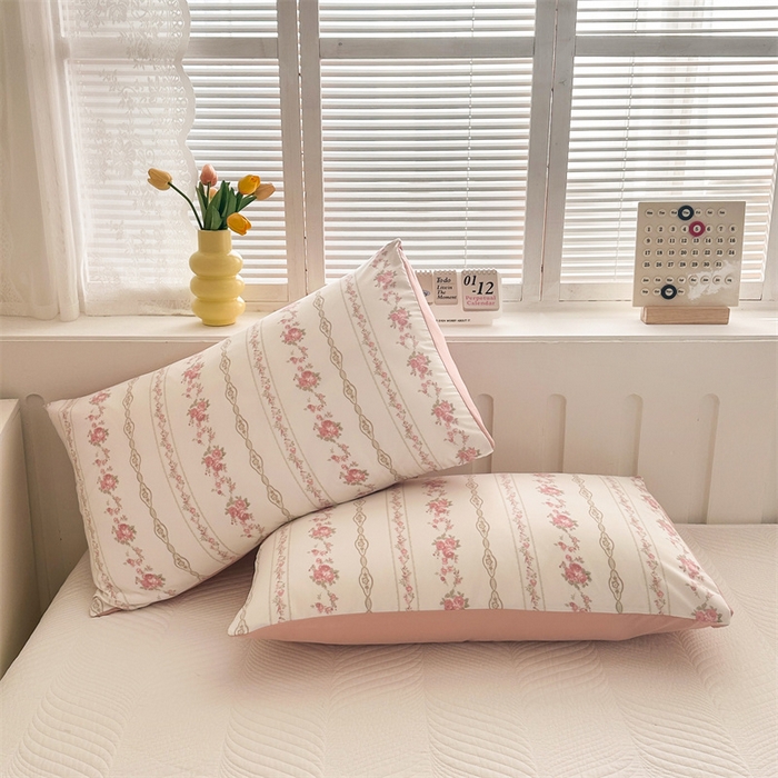 91家纺网 家纺一手货源 找家纺 多品家纺 2025新款花卉系列超柔水洗棉枕套 白薇