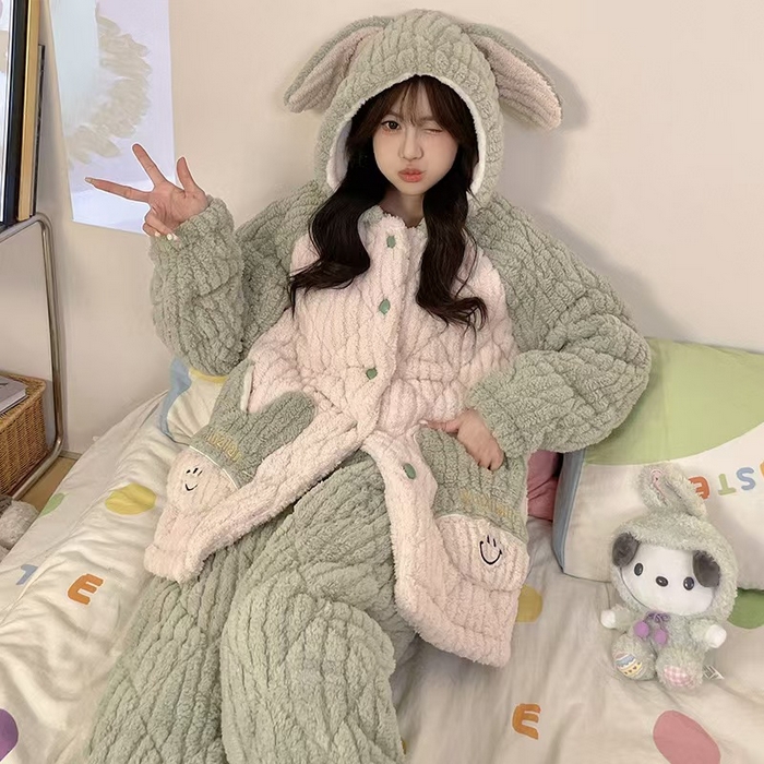 91家纺网 家纺一手货源 找家纺 2024新款冬季加厚加绒珊瑚绒牛奶绒三层夹女保暖冬天休闲家居服睡衣套装 L01