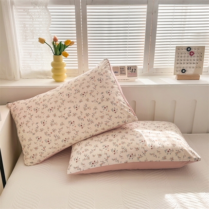 多品家纺 2025新款花卉系列超柔水洗棉枕套 沫冉