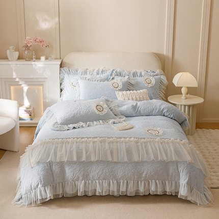91家纺网 家纺一手货源 找家纺 （总）好儿喜家纺 2025新款牛奶绒四件套冬季雕花绒保暖舒适被套加厚牛奶绒床上用品-赫尔曼
