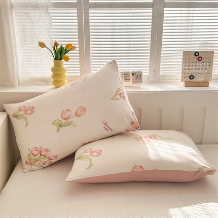 多品家纺 2025新款花卉系列超柔水洗棉枕套 郁香园