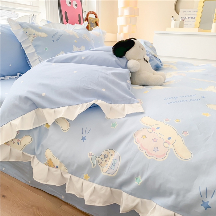 91家纺网 家纺一手货源 找家纺 玉元坊 2025新款三丽鸥系列白花边被套纯棉全棉床裙三件套四件套-大耳狗白花边款式 花边款-蛋糕玉桂狗